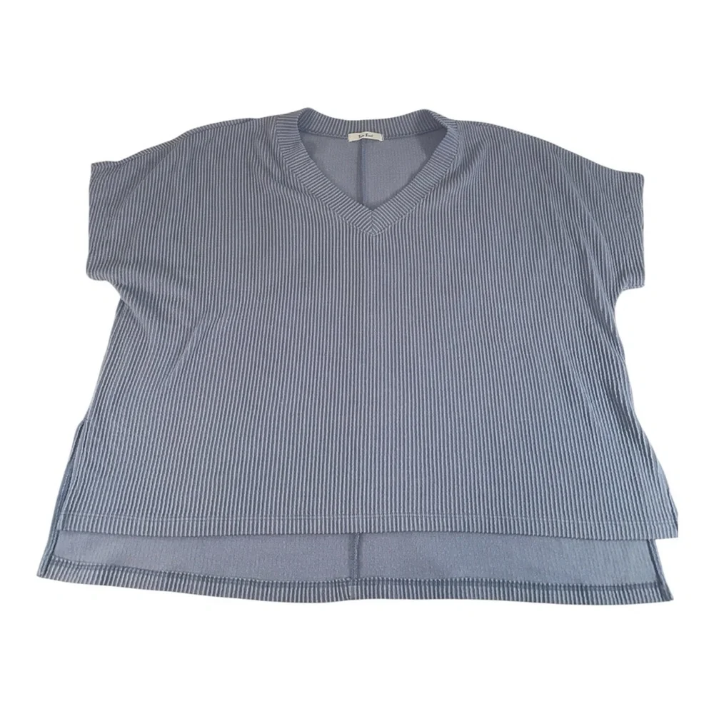 Tres Bien Blue Ribbed Lounge Set Oversized Top and Matching Casual Shorts Size M
